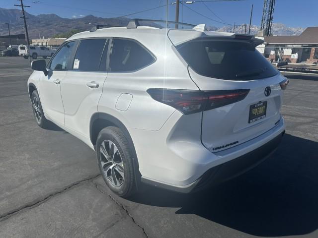 new 2025 Toyota Highlander car, priced at $48,943