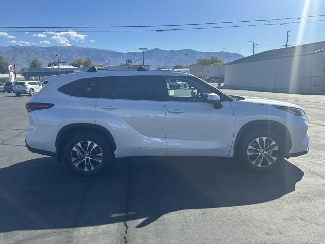 new 2025 Toyota Highlander car, priced at $48,943
