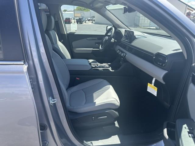 new 2025 Honda Pilot car, priced at $45,998
