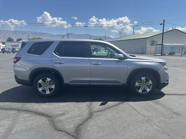 new 2025 Honda Pilot car, priced at $45,998