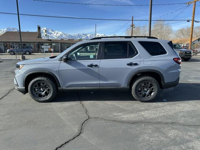 new 2025 Honda Pilot car, priced at $49,998