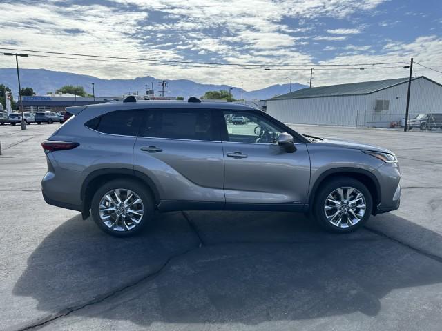 new 2025 Toyota Highlander Hybrid car, priced at $54,358