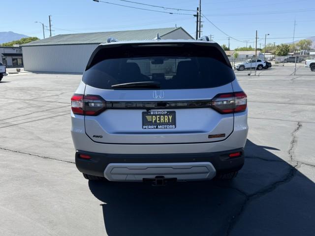new 2025 Honda Pilot car, priced at $49,998
