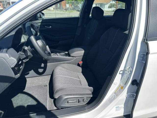 new 2025 Honda Accord Hybrid car, priced at $33,998
