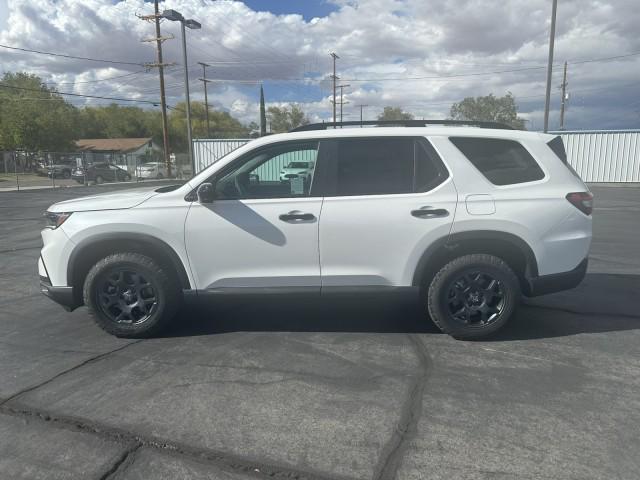 new 2025 Honda Pilot car, priced at $49,998