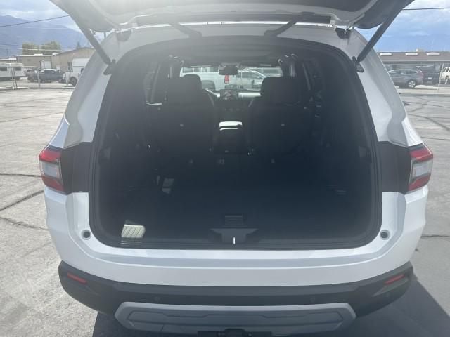 new 2025 Honda Pilot car, priced at $49,998
