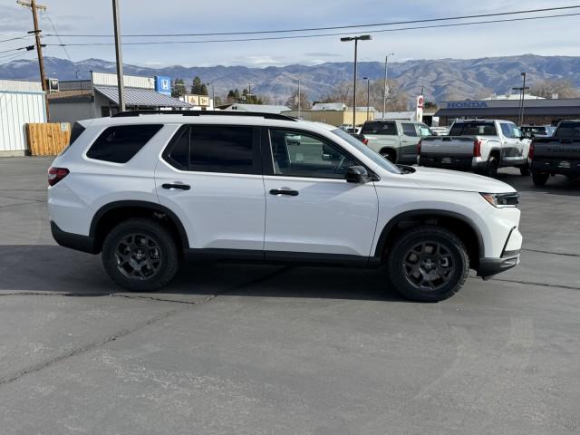 new 2025 Honda Pilot car, priced at $49,998