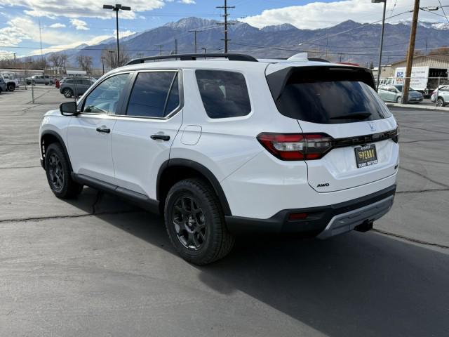 new 2025 Honda Pilot car, priced at $49,998