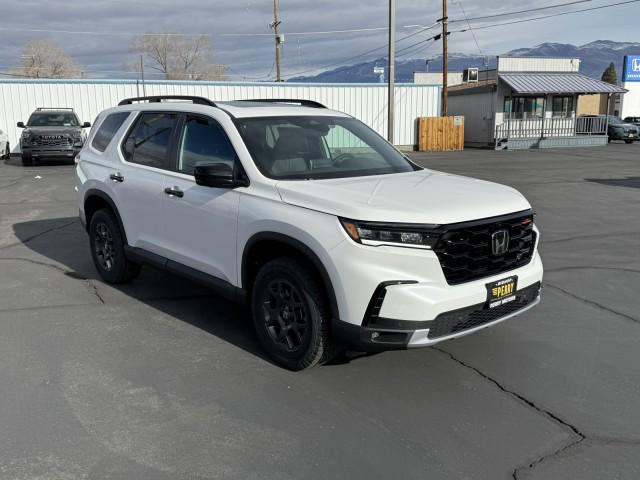 new 2025 Honda Pilot car, priced at $49,998