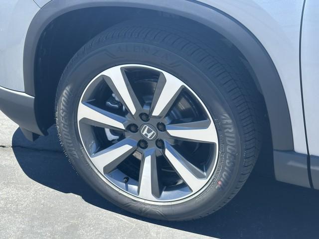 new 2025 Honda Pilot car, priced at $51,998