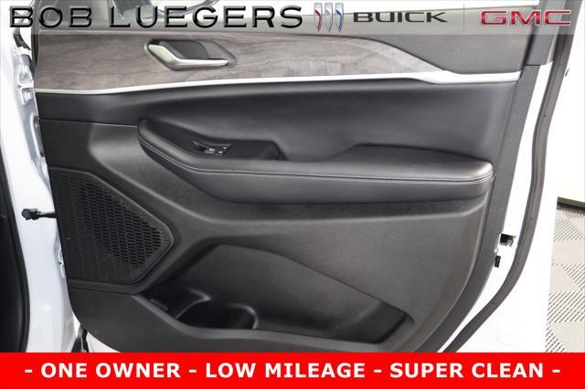 used 2024 Jeep Grand Cherokee L car, priced at $42,989
