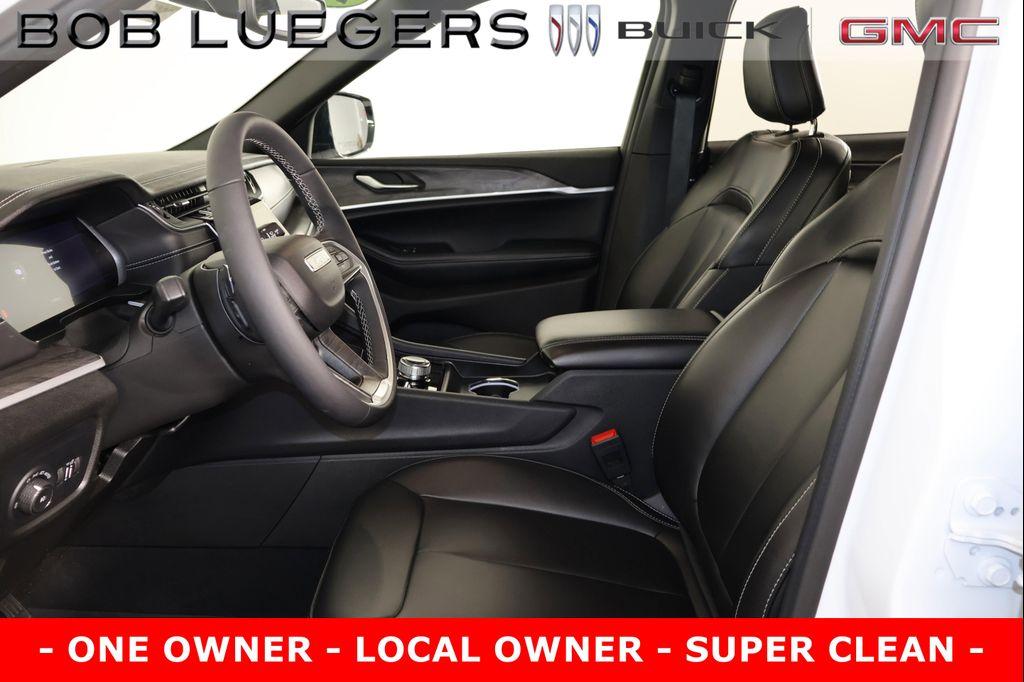 used 2024 Jeep Grand Cherokee L car, priced at $40,588