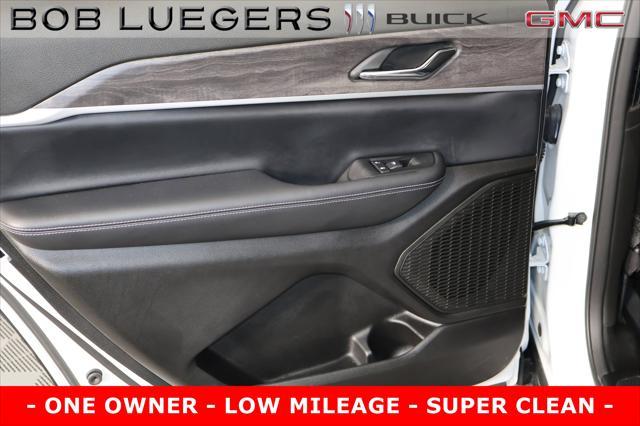 used 2024 Jeep Grand Cherokee L car, priced at $42,989