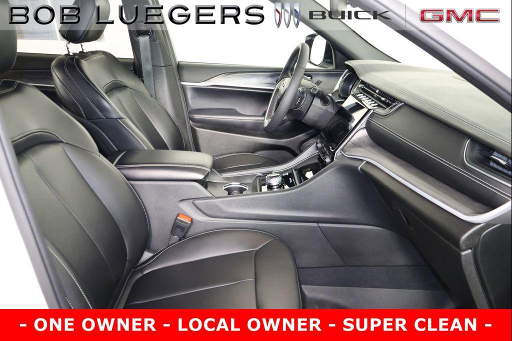 used 2024 Jeep Grand Cherokee L car, priced at $40,588