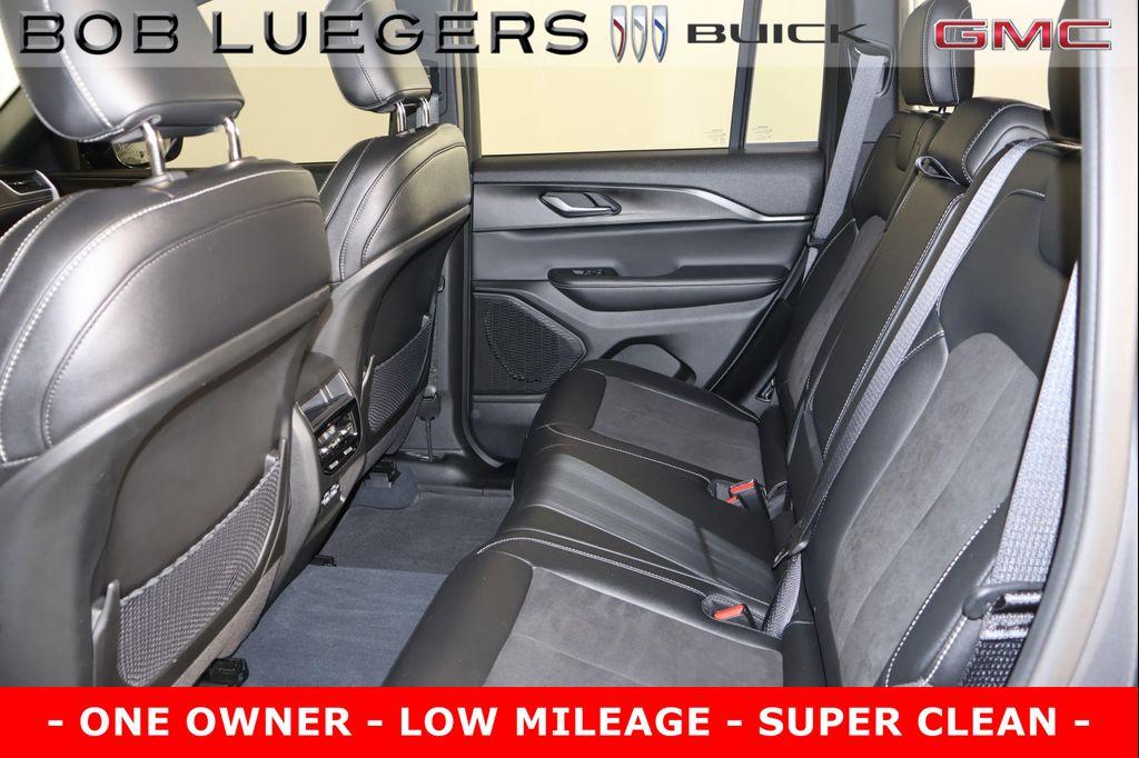 used 2023 Jeep Grand Cherokee car, priced at $35,989