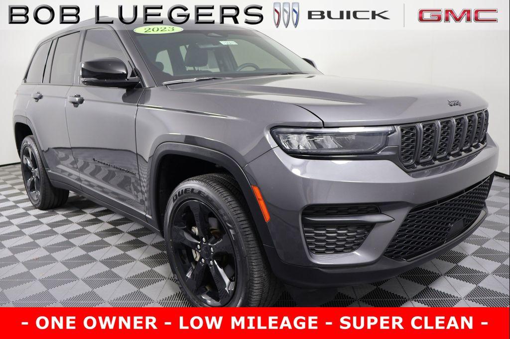used 2023 Jeep Grand Cherokee car, priced at $35,989