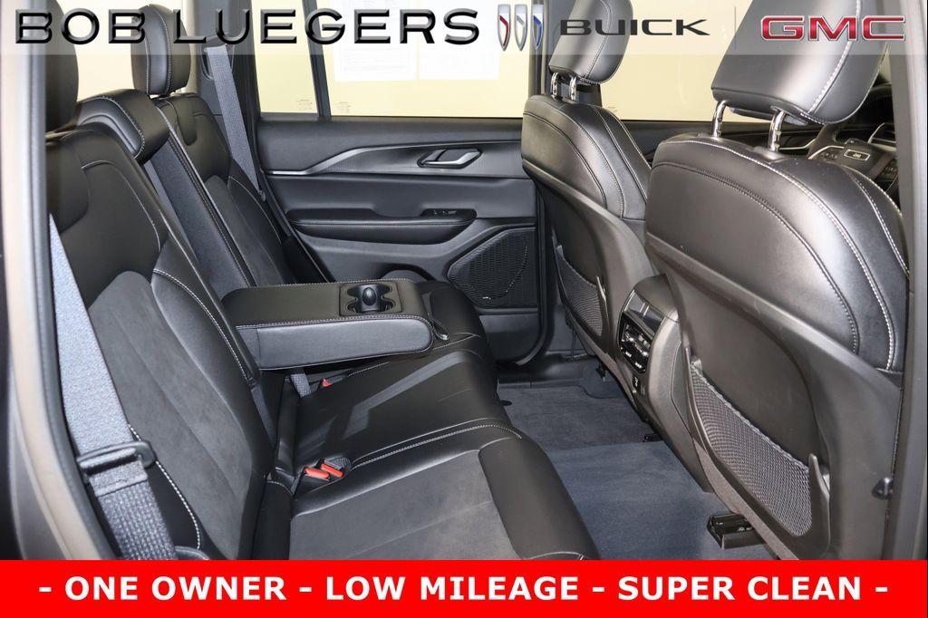 used 2023 Jeep Grand Cherokee car, priced at $35,989