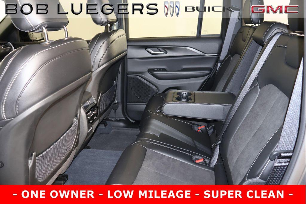 used 2023 Jeep Grand Cherokee car, priced at $35,989