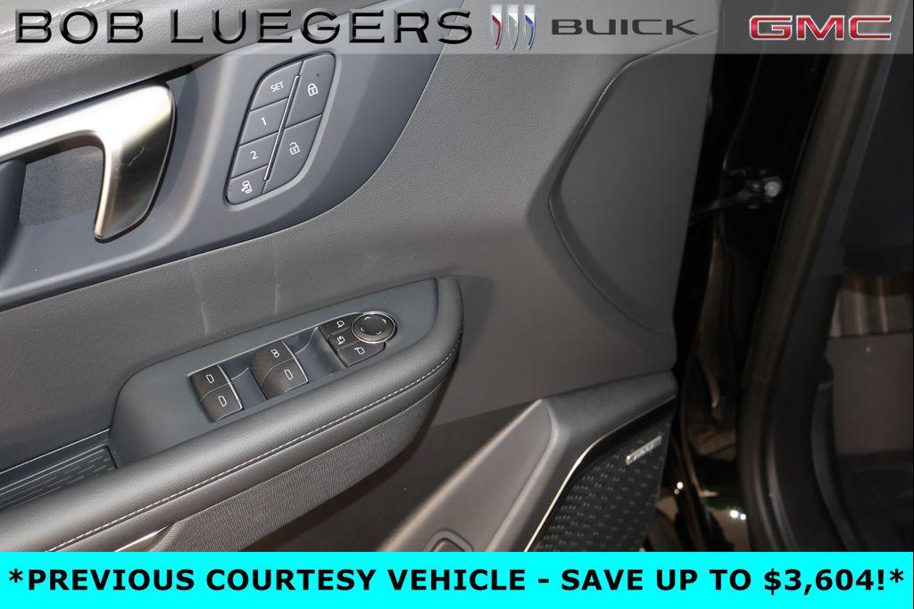 new 2025 Buick Enclave car, priced at $51,986