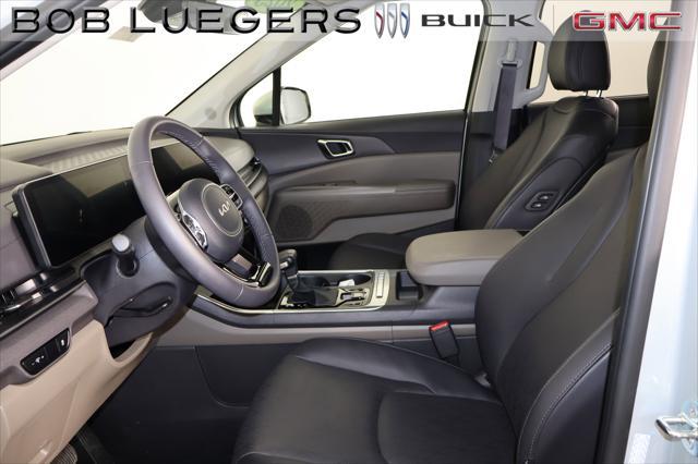 used 2025 Kia Carnival car, priced at $42,456