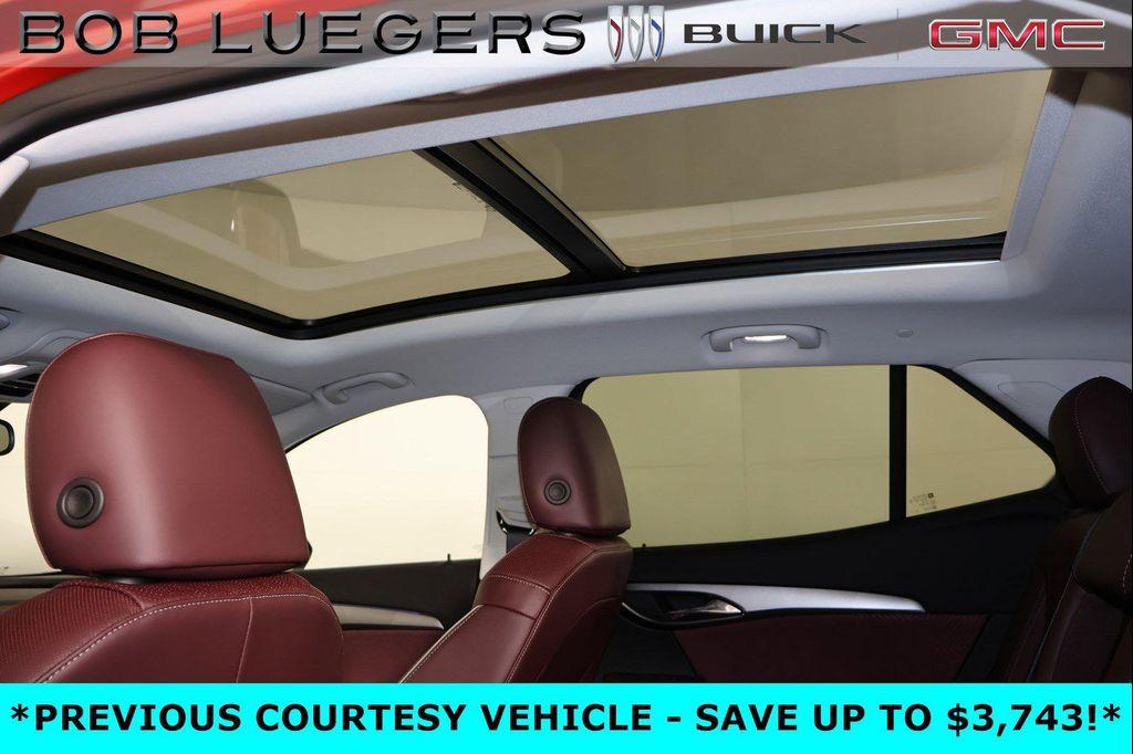 new 2025 Buick Envision car, priced at $39,992