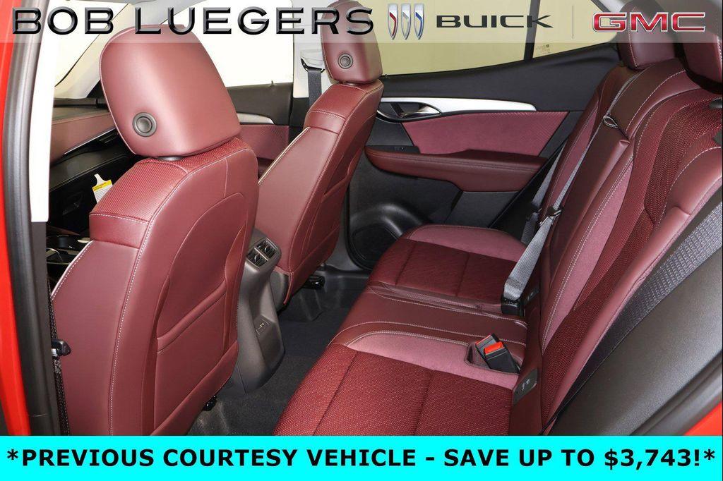 new 2025 Buick Envision car, priced at $39,992