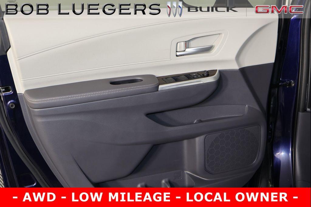 used 2022 Toyota Sienna car, priced at $41,989