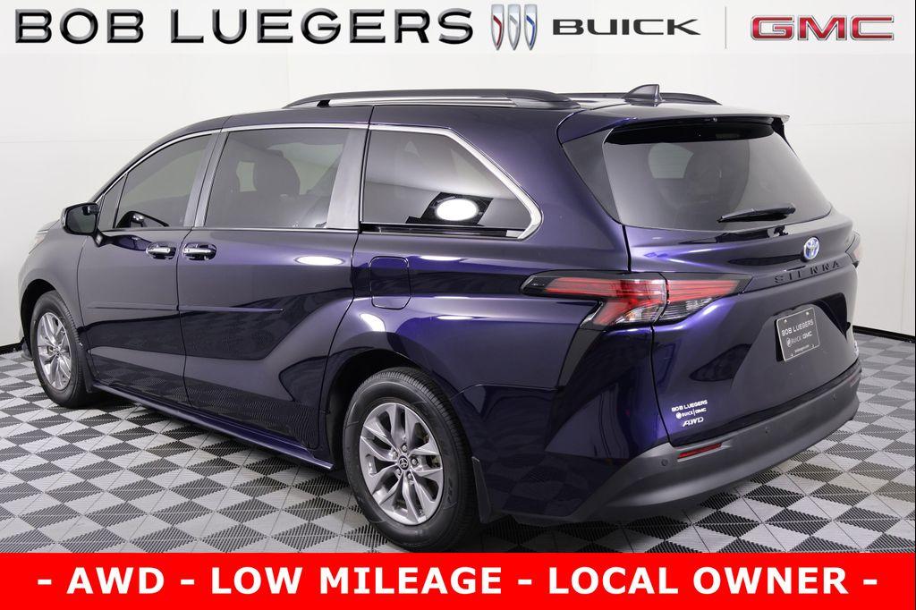 used 2022 Toyota Sienna car, priced at $41,989