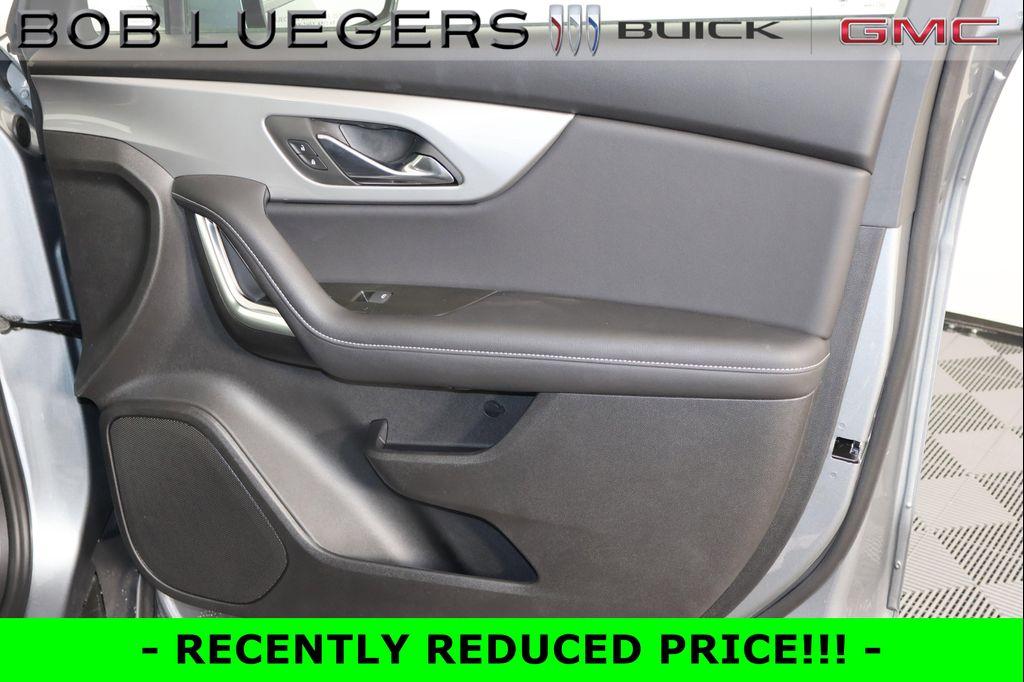 used 2025 Chevrolet Blazer car, priced at $31,465