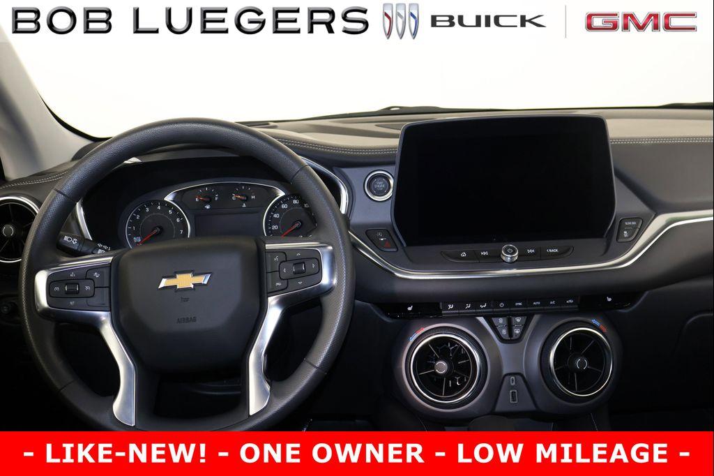 used 2025 Chevrolet Blazer car, priced at $32,986