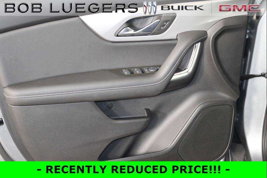 used 2025 Chevrolet Blazer car, priced at $31,465