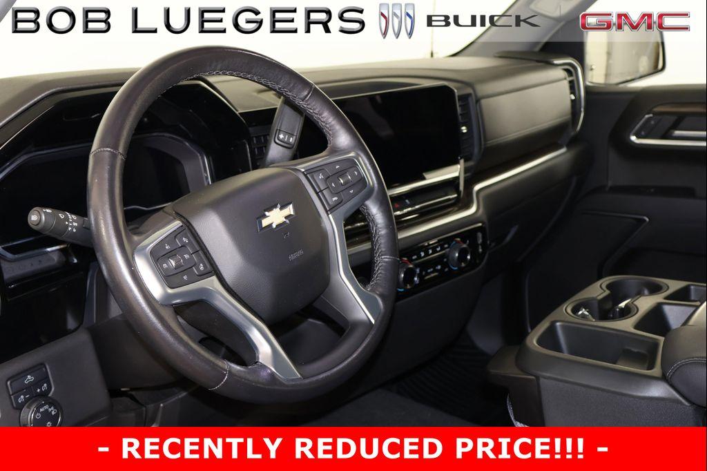 used 2022 Chevrolet Silverado 1500 car, priced at $38,965
