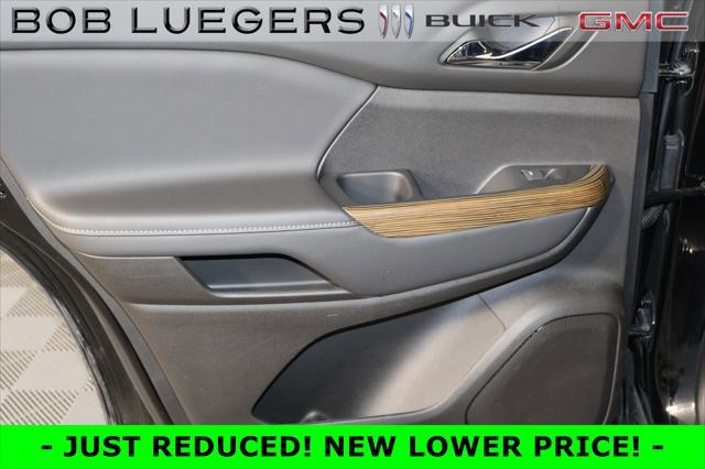 used 2023 GMC Acadia car, priced at $29,988