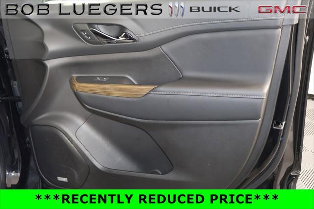 used 2023 GMC Acadia car, priced at $30,986
