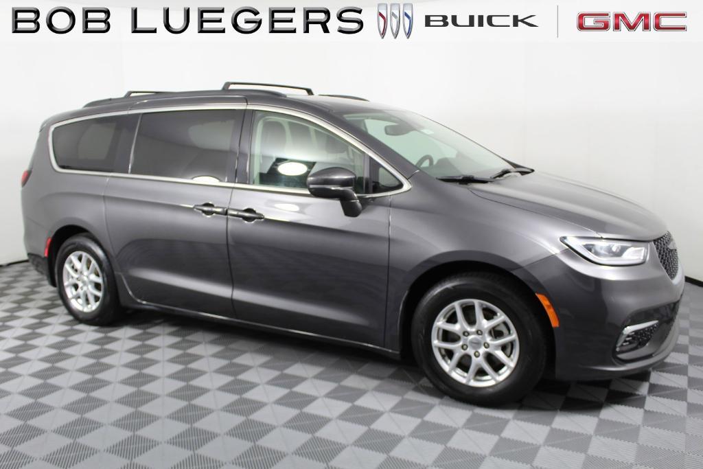 used 2022 Chrysler Pacifica car