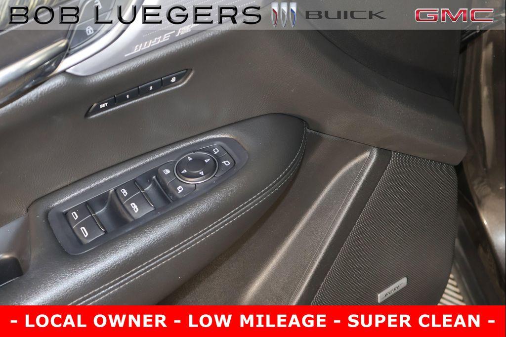 used 2020 Cadillac XT6 car, priced at $33,598