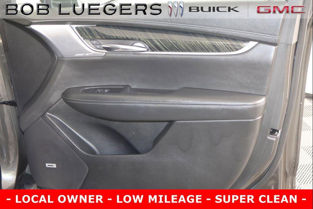 used 2020 Cadillac XT6 car, priced at $33,598