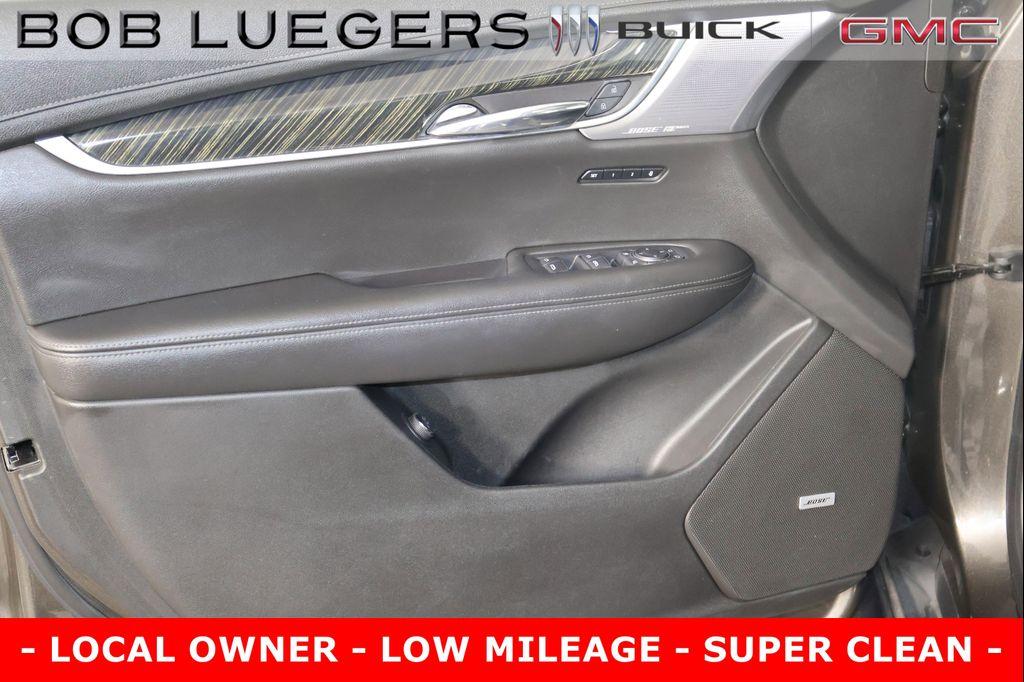 used 2020 Cadillac XT6 car, priced at $33,598