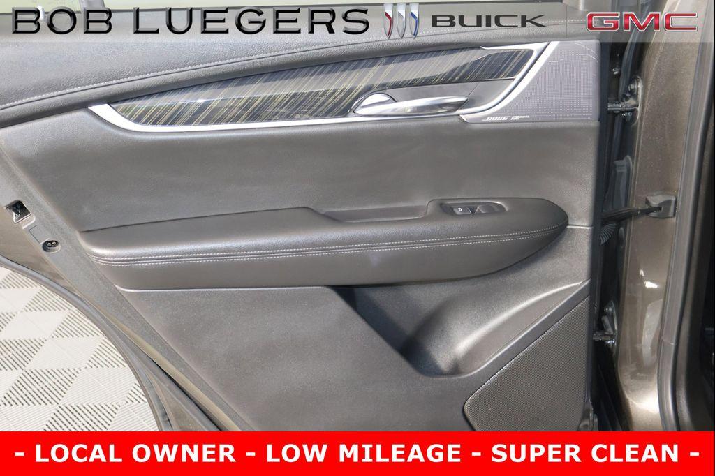 used 2020 Cadillac XT6 car, priced at $33,598