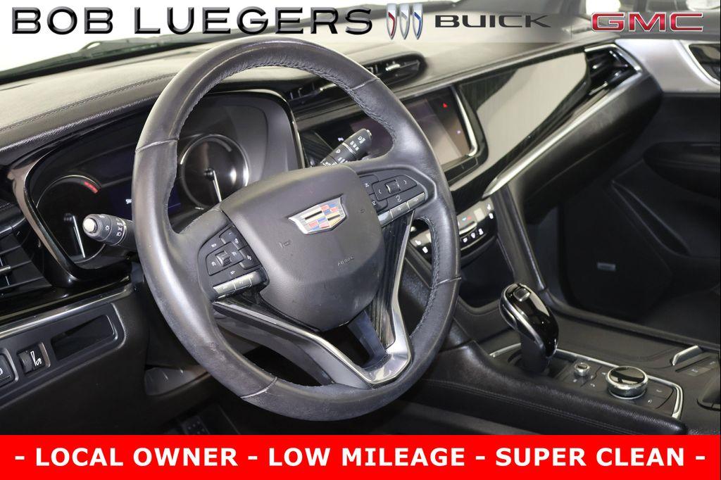 used 2020 Cadillac XT6 car, priced at $33,598