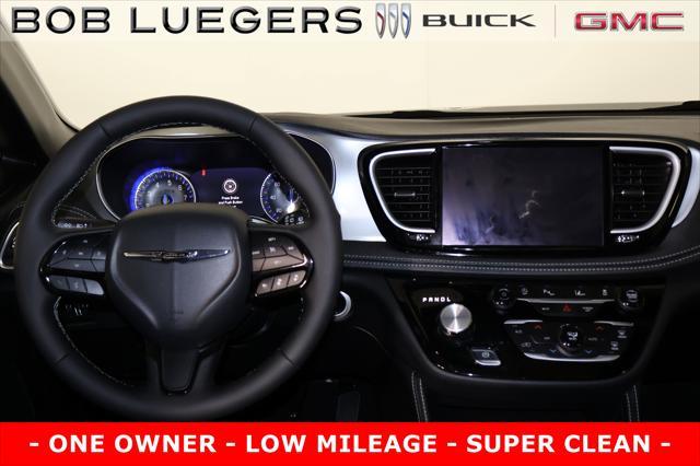 used 2025 Chrysler Pacifica car, priced at $44,989
