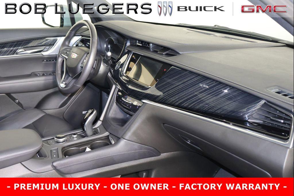 used 2025 Cadillac XT6 car, priced at $47,486