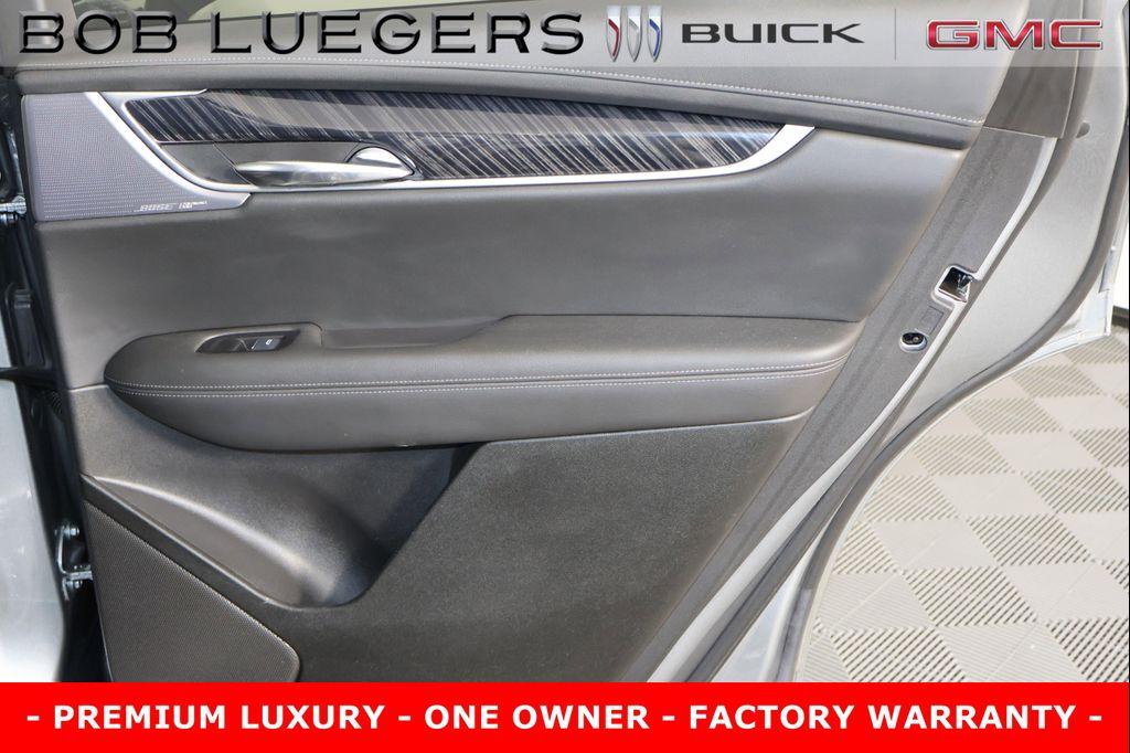 used 2025 Cadillac XT6 car, priced at $47,486