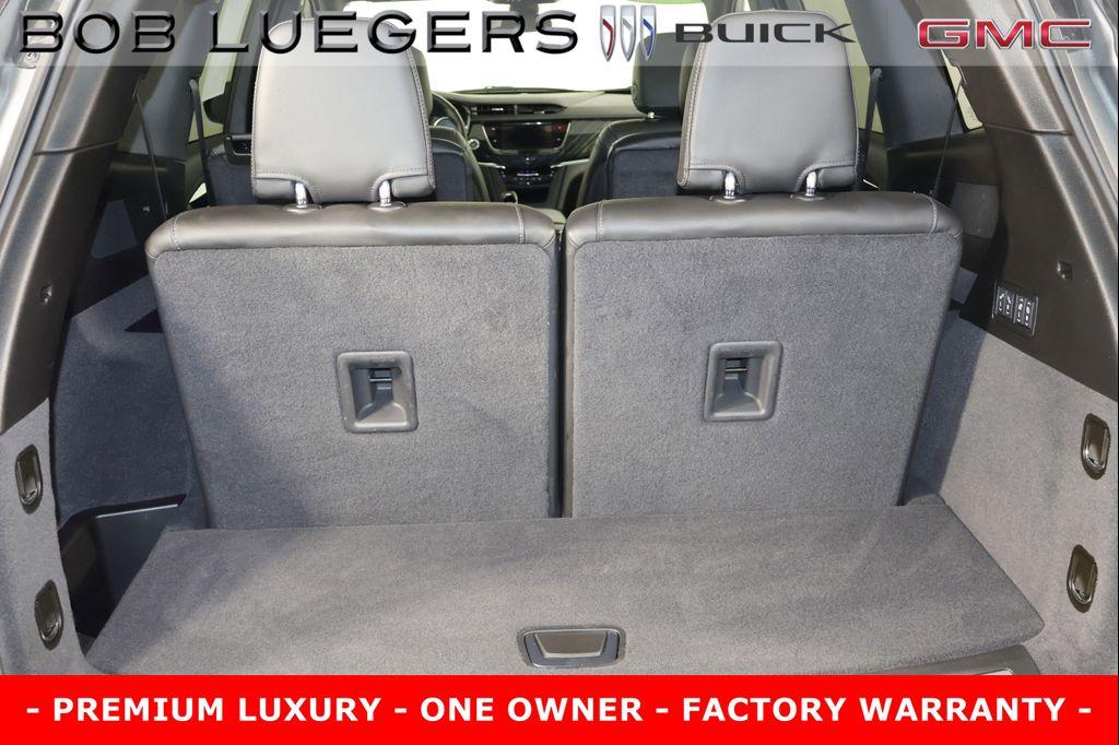 used 2025 Cadillac XT6 car, priced at $47,989