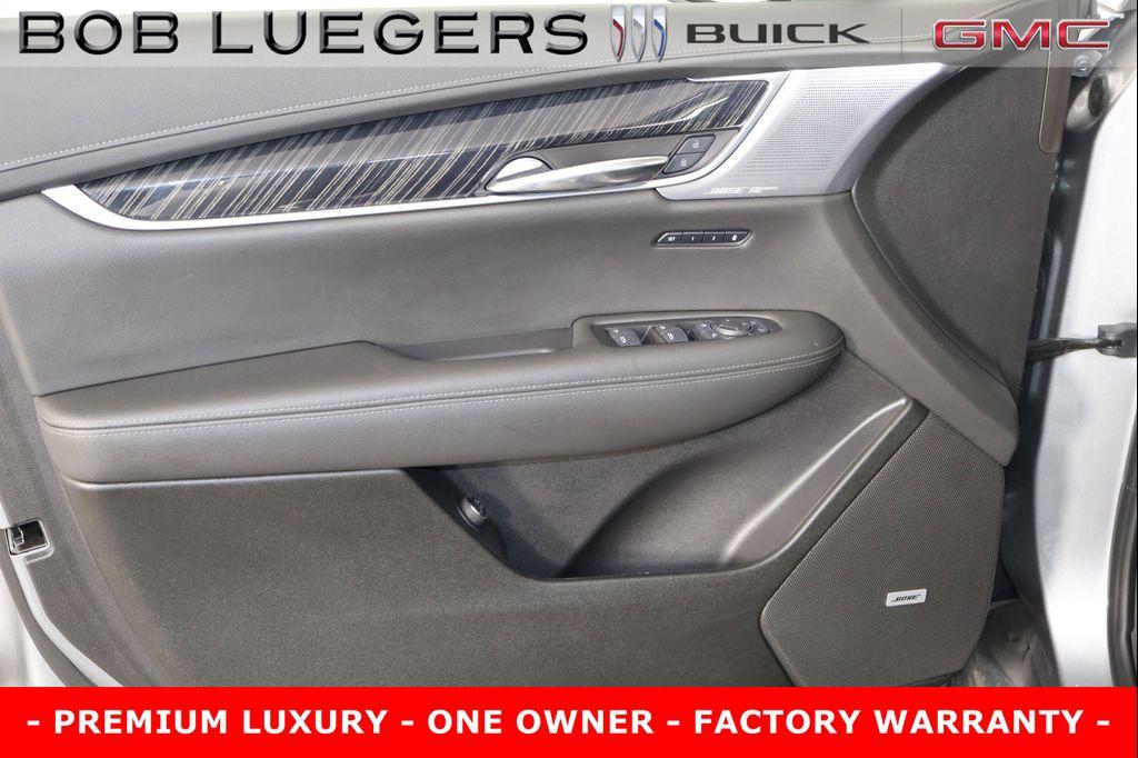 used 2025 Cadillac XT6 car, priced at $47,486