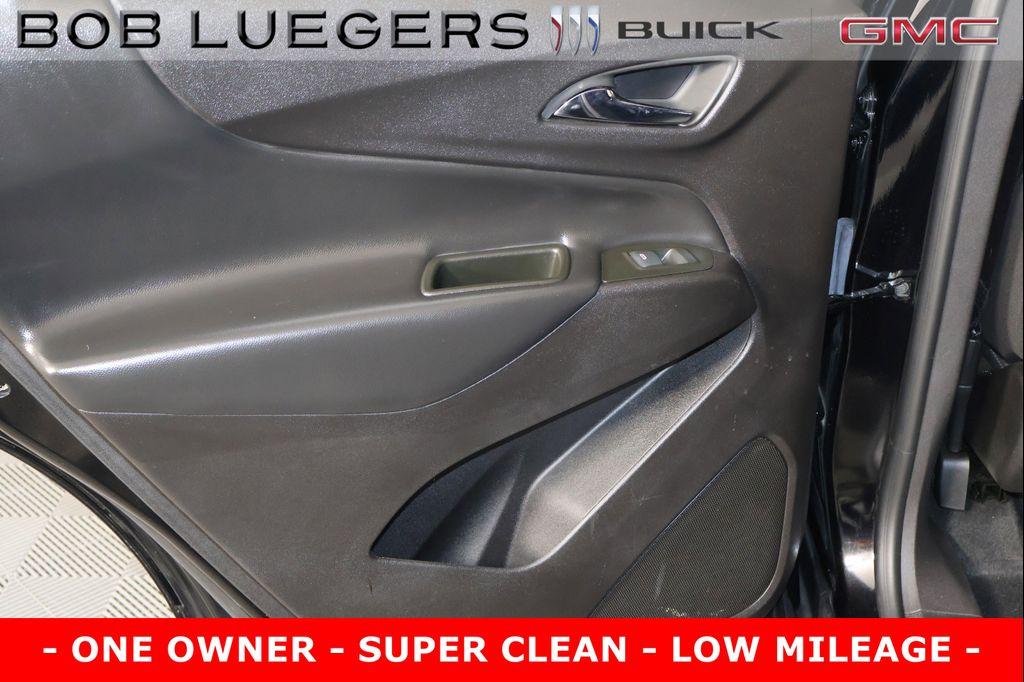 used 2024 Chevrolet Equinox car, priced at $25,959