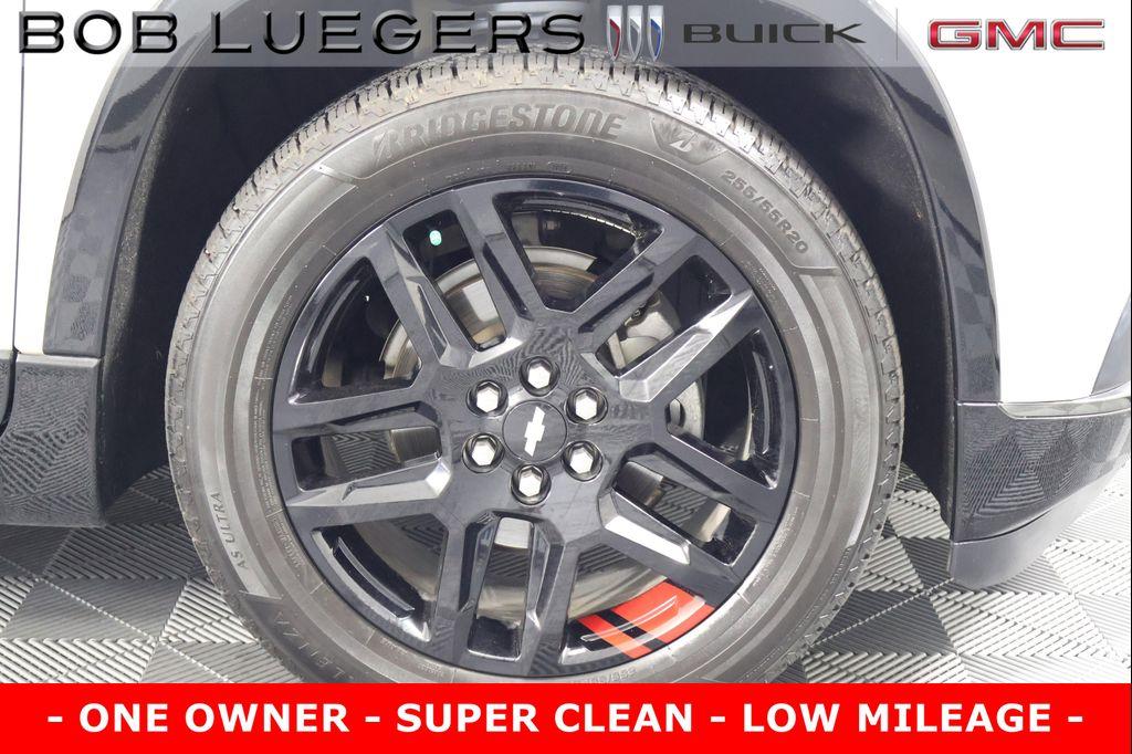 used 2020 Chevrolet Traverse car, priced at $34,988