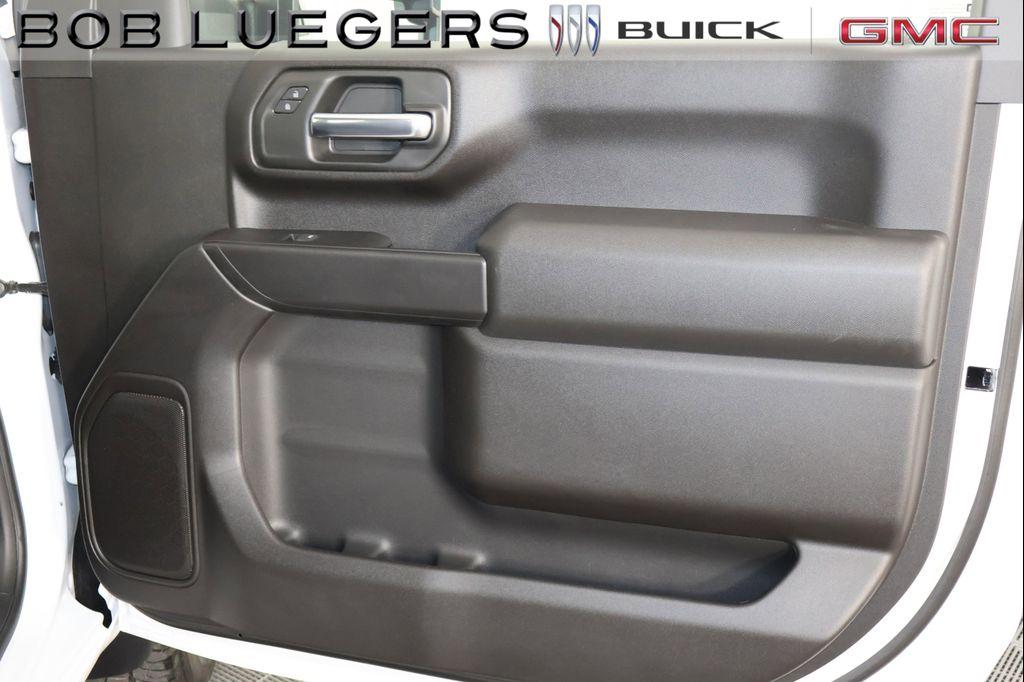 new 2025 GMC Sierra 2500 car, priced at $53,255