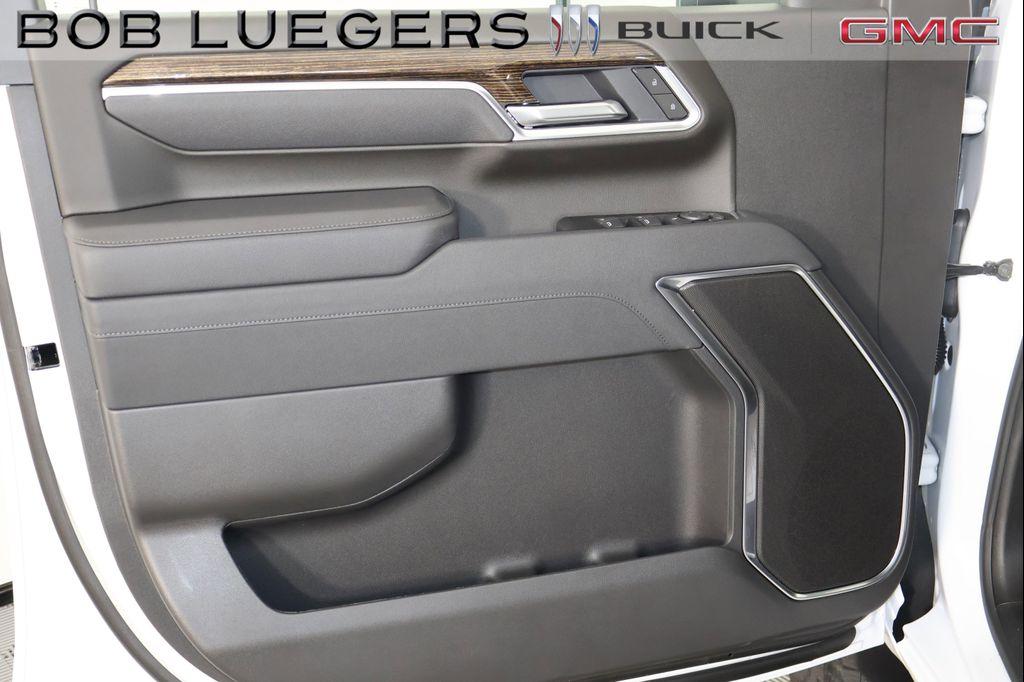 new 2026 GMC Sierra 2500 car, priced at $65,454