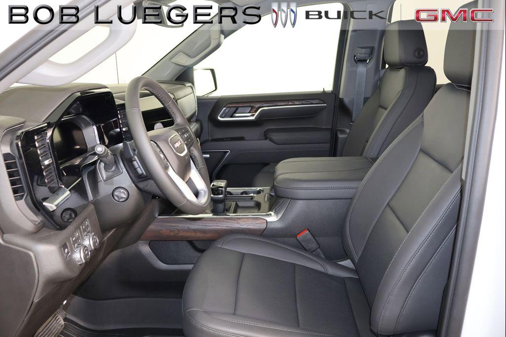 new 2026 GMC Sierra 1500 car, priced at $66,198
